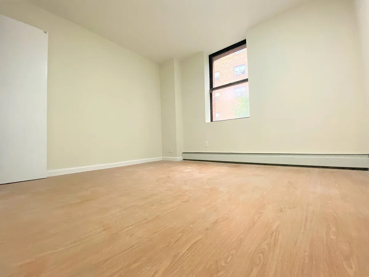 Building Photo - 167 Sands St #405