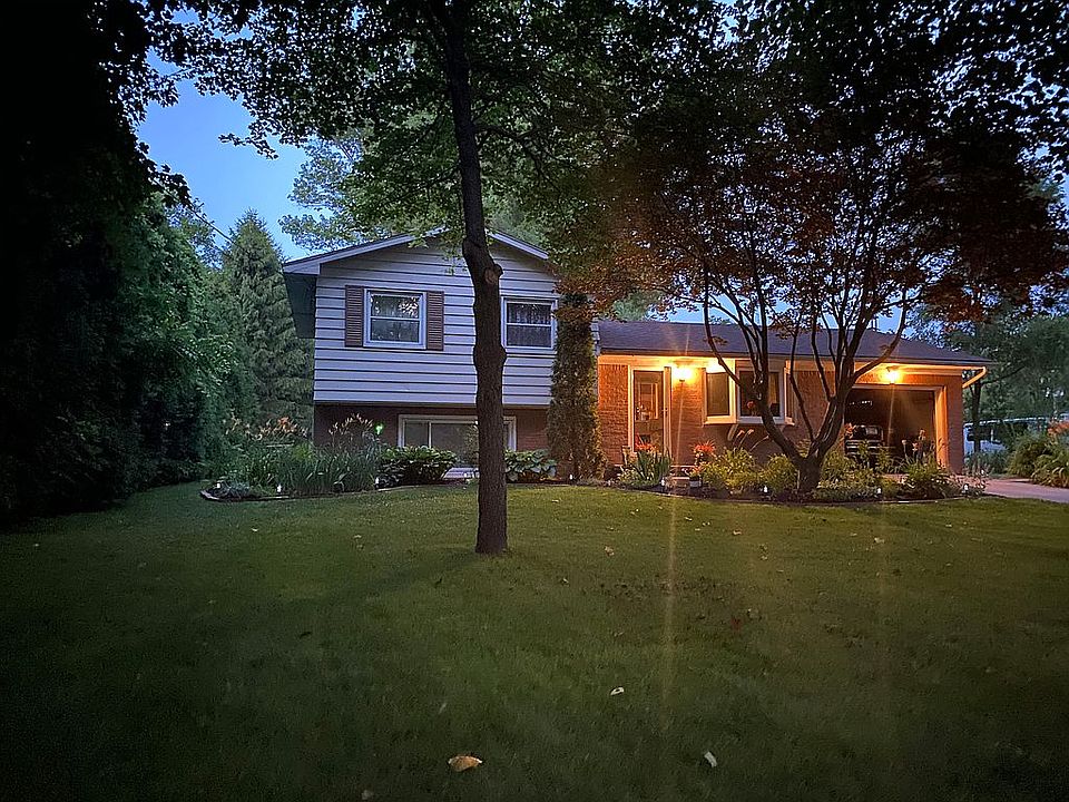 1st image of 8736 Douglas Rd