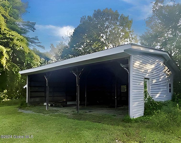 4th image of 1286 Schodack Valley Road