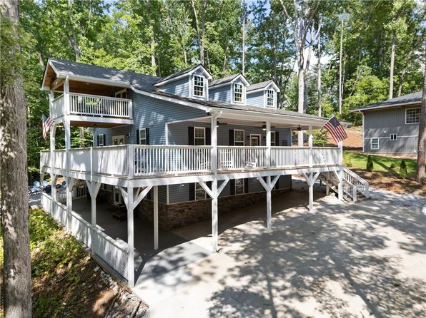 101 Spruce Dr, Westminster, SC 29693