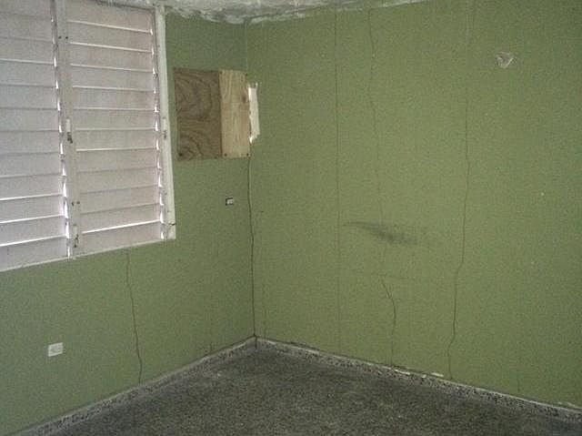 2nd image of N20 Calle 13