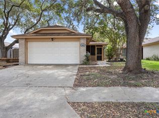 103 Windward Ct, Victoria, TX 77901