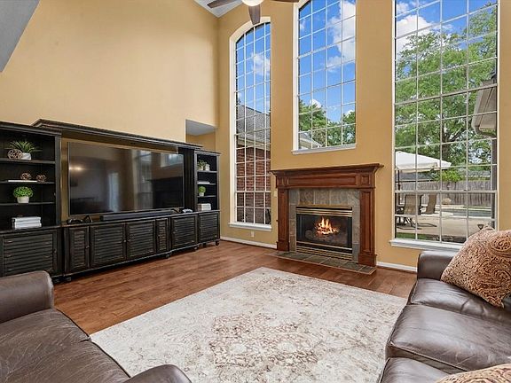 4th image of 6618 Barronton Dr
