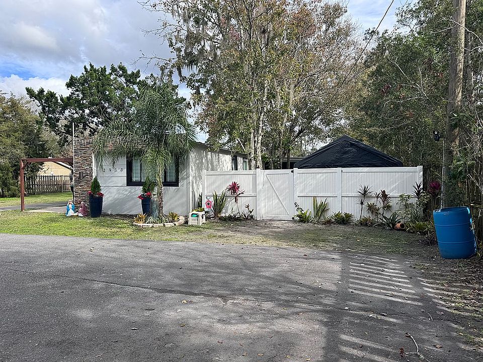 1st image of 2909 N 6th St