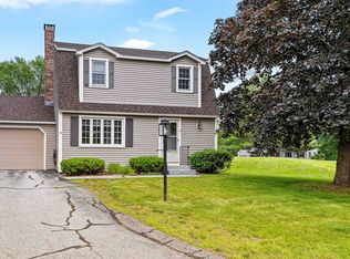 16 The Mdws #16, Stratham, NH 03885