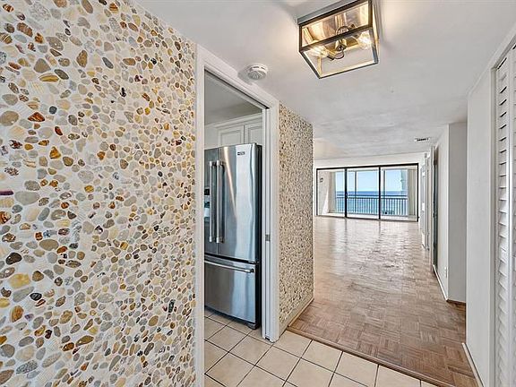 2nd image of 911 Ocean Dr APT 404