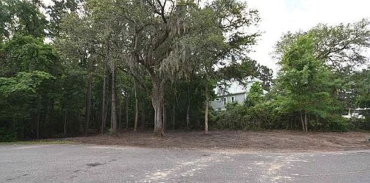 1st image of 228 Jason Dr