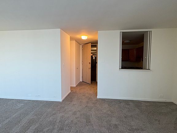 2nd image of 2901 S Michigan Ave APT 1803