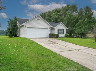 104 Thornback Dr, Raeford, NC 28376