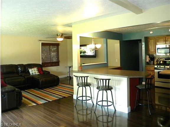 3rd image of 14578 Revere Cir