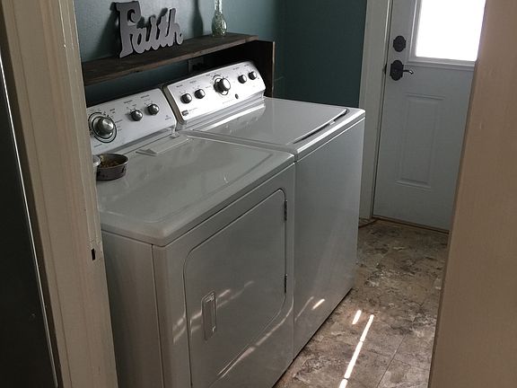 3rd image of 1718 Belmont Blvd