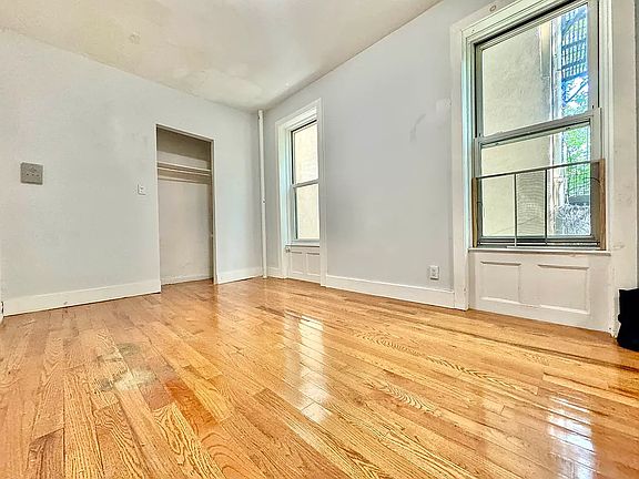 4th image of 988 Bergen St #2A