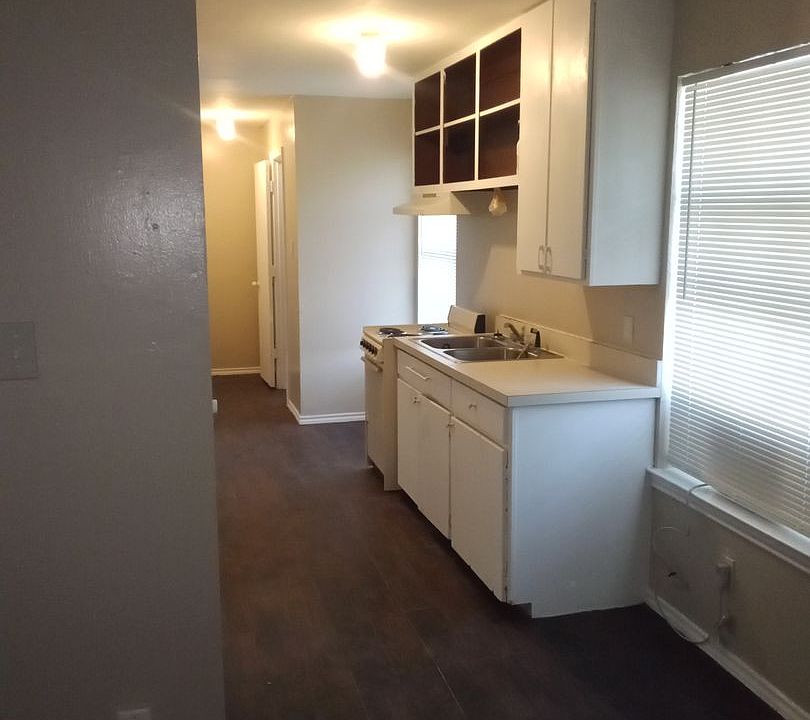 2nd image of 233 McCart St #F