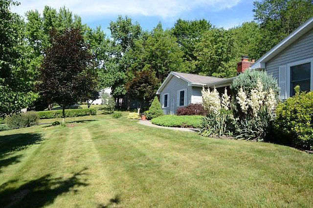 2nd image of 116 Weston Ln