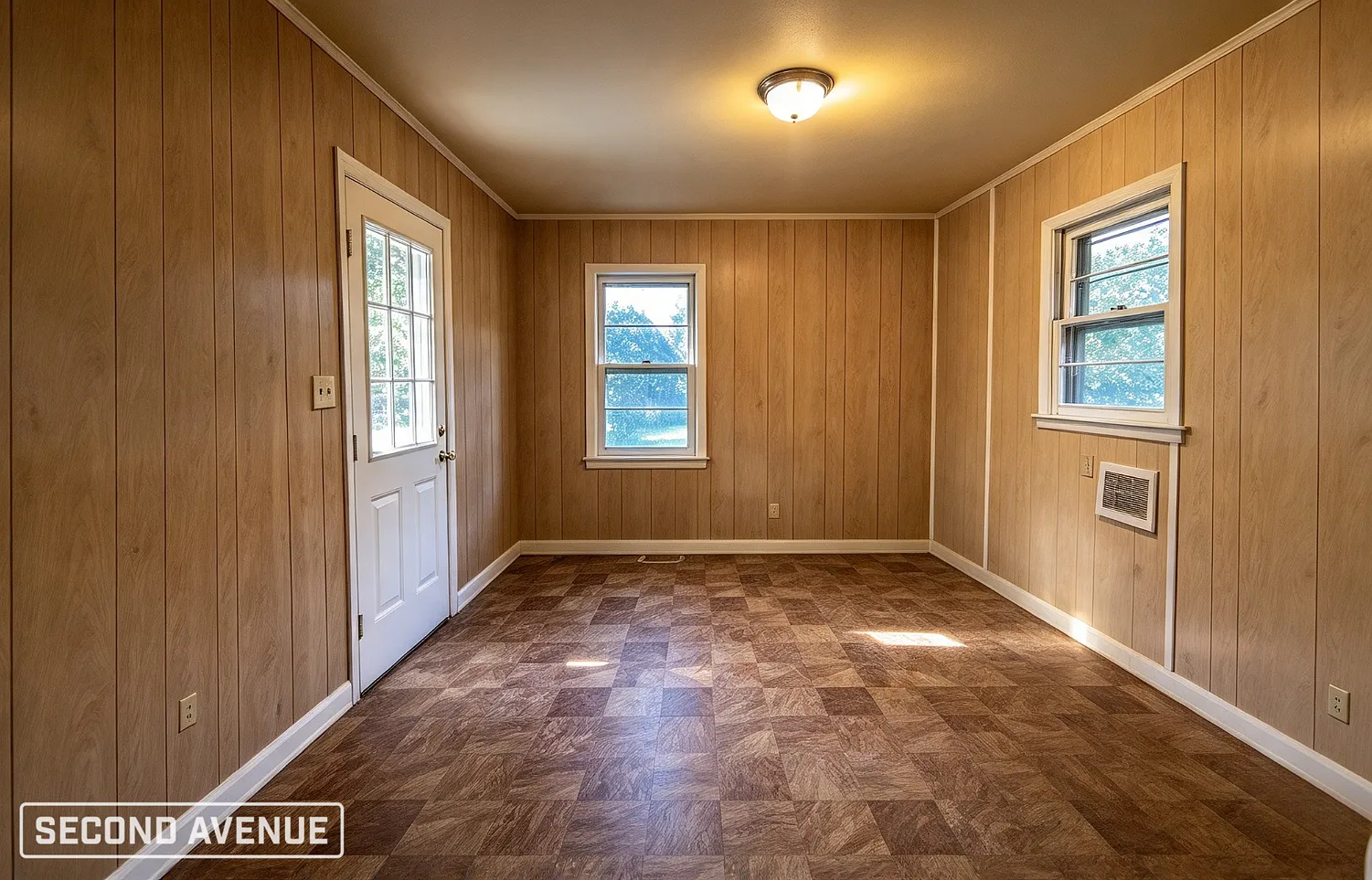 3 bed, 1.0 bath, 1309 sqft, $1,348 — Photo 2