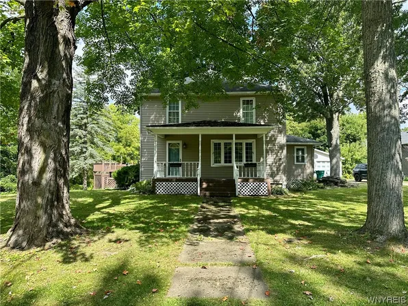 67 Mechanic St, Elba, NY 14058