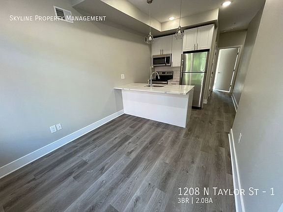 4th image of 1208 N Taylor St APT 1