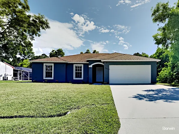 2052 SE Heathwood Cir, Port Saint Lucie, FL 34952