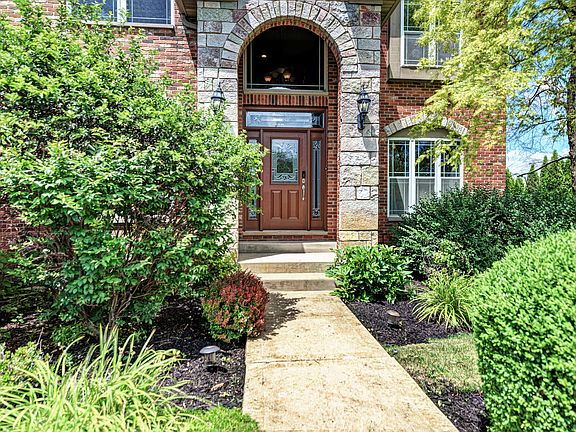 3rd image of 25858 W Julie Ct