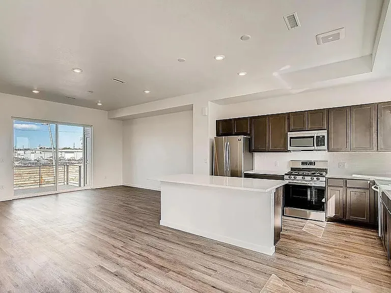 6770 Raritan Dr — Photo 3