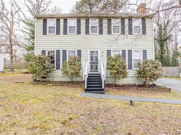 10106 Post Horn Dr, North Chesterfield, VA 23237