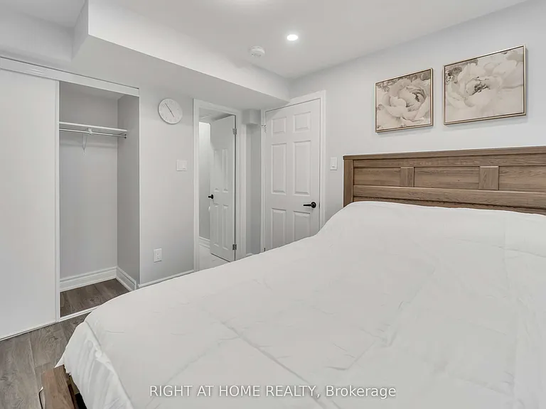3253 Liptay Ave #BASEMENT — Photo 21