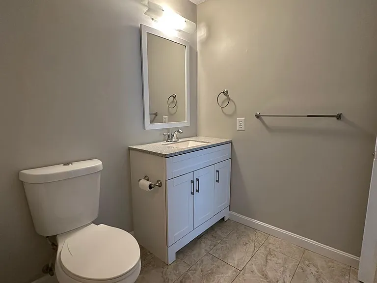 19 Blackstone Dr #1933 — Photo 8