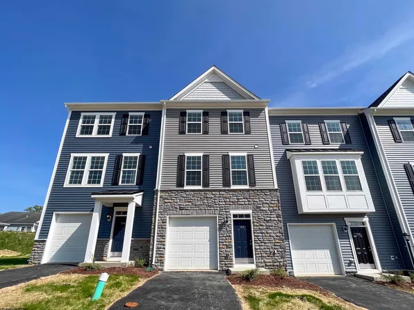 708 Mulligan Ct, Maidsville, WV 26541