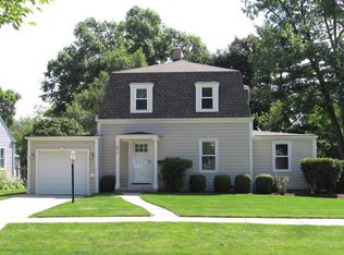 677 N Elizabeth St, Lombard, IL