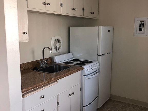 3rd image of 2252 Angela Ct APT 3