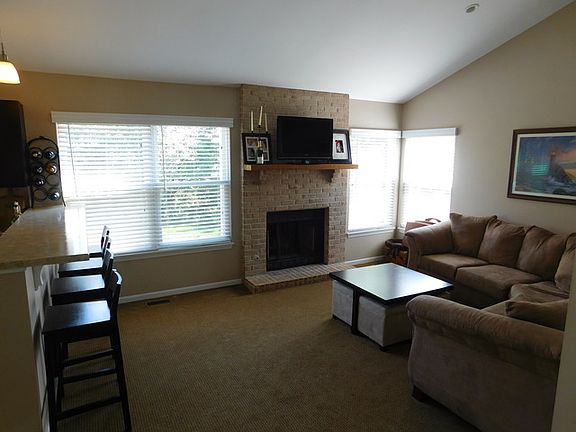 4th image of 4344 Larkspur Ln
