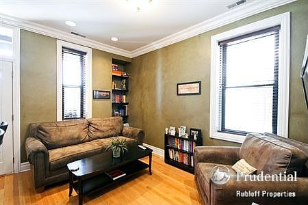 3rd image of 1709 N Crilly Ct APT 3E