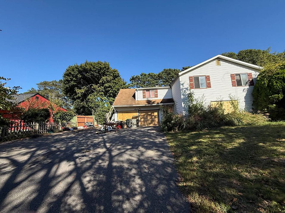 1st image of 71 Matsunaye Dr