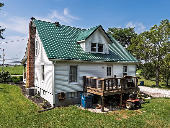 5th image of 405 Crittenden Mount Zion Rd