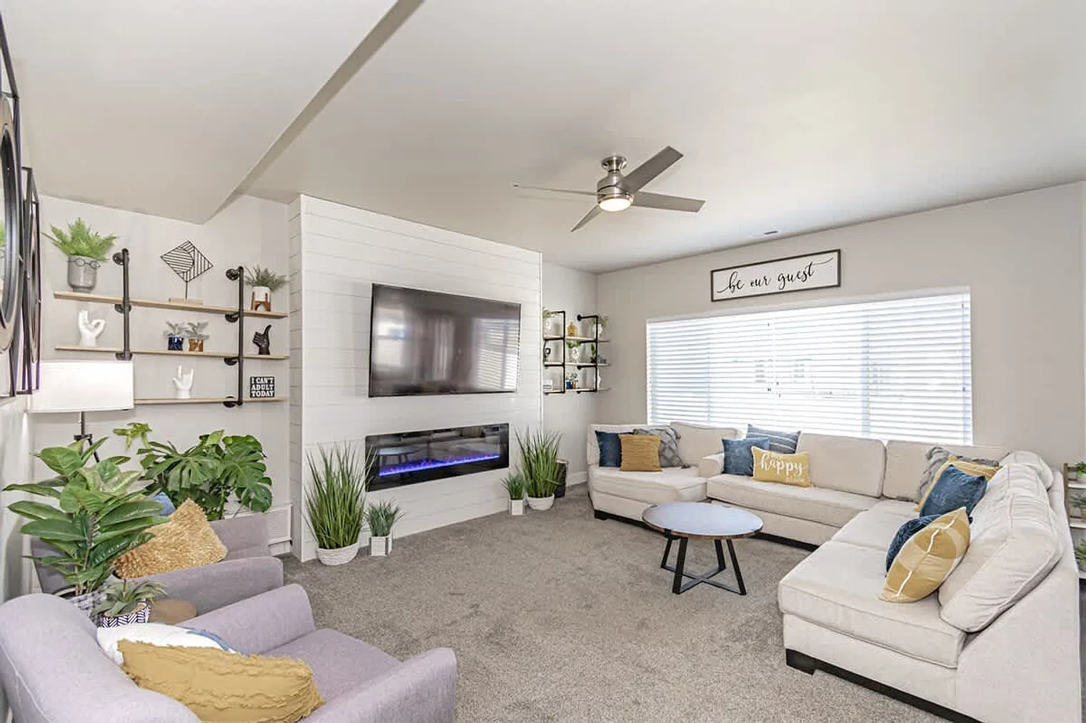 6 bed, 3.0 bath, 1108 sqft, $7,406 — Photo 1