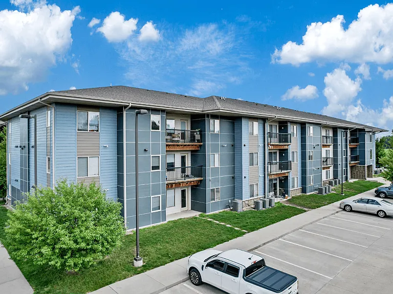 Capitol Grove Apartments — Photo 38
