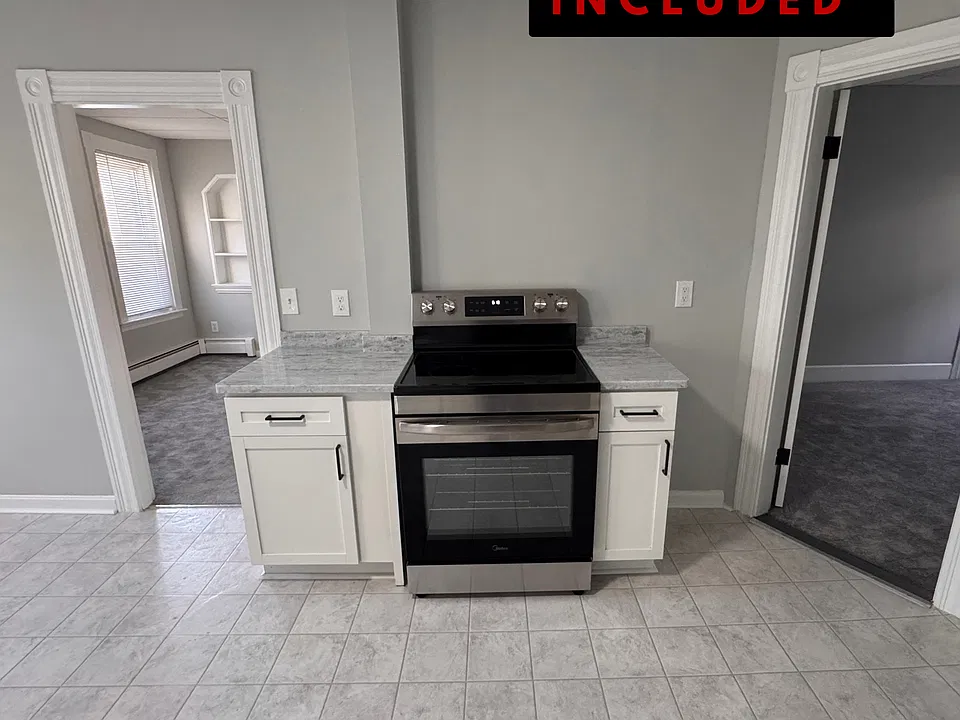 77 Oak St #3