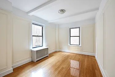 Rented by Coldwell Banker Warburg