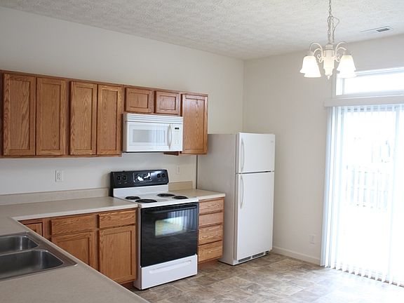 2nd image of 5580 Keeneland Way