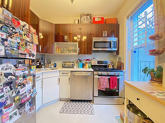 4th image of 63 Van Buren St #2