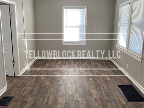 4th image of 8321 Lydia Ave