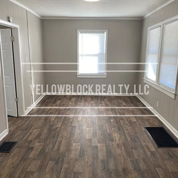 8321 Lydia Ave — Photo 4