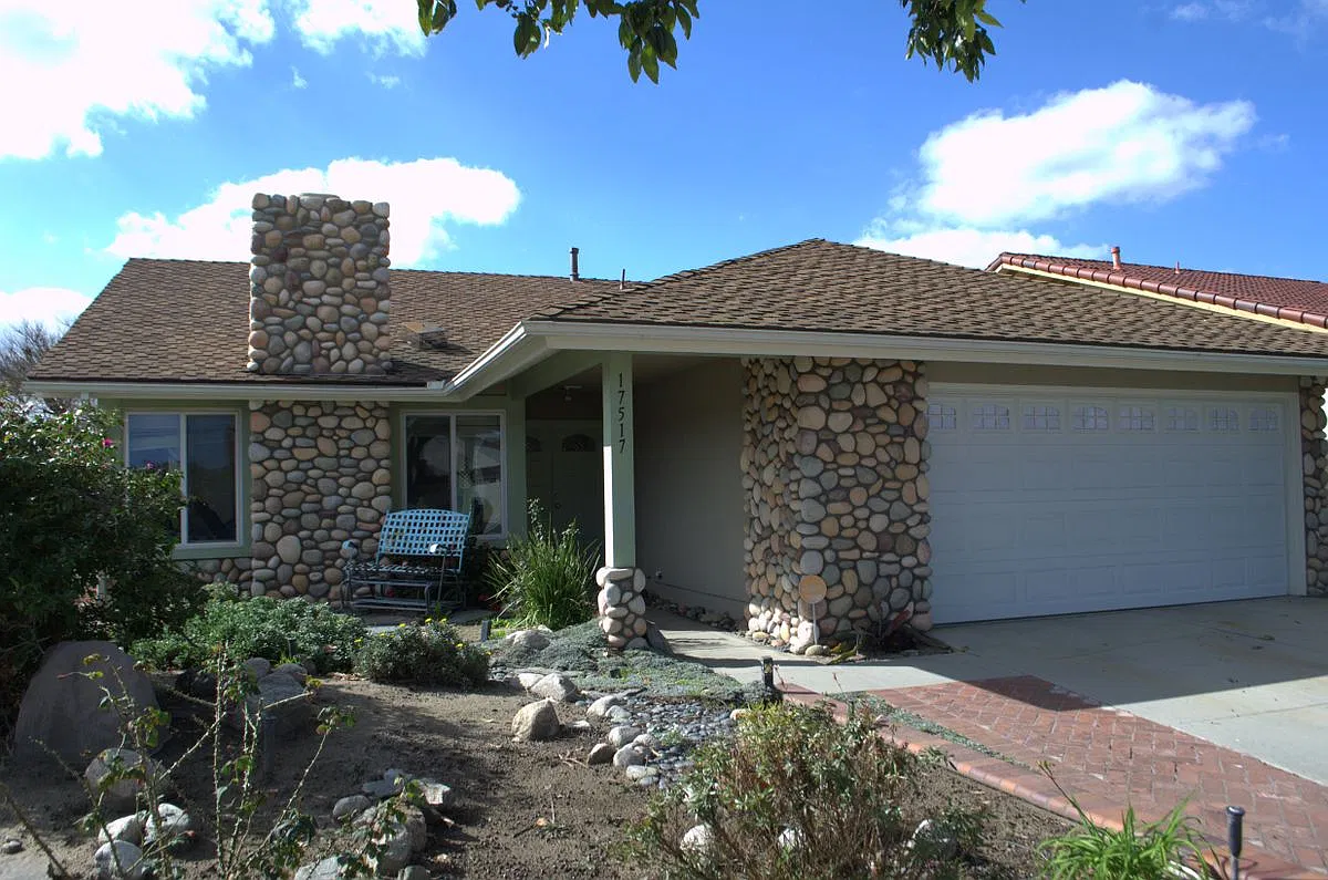 3 bed, 2.0 bath, 1413 sqft, $4,350 — Photo 1