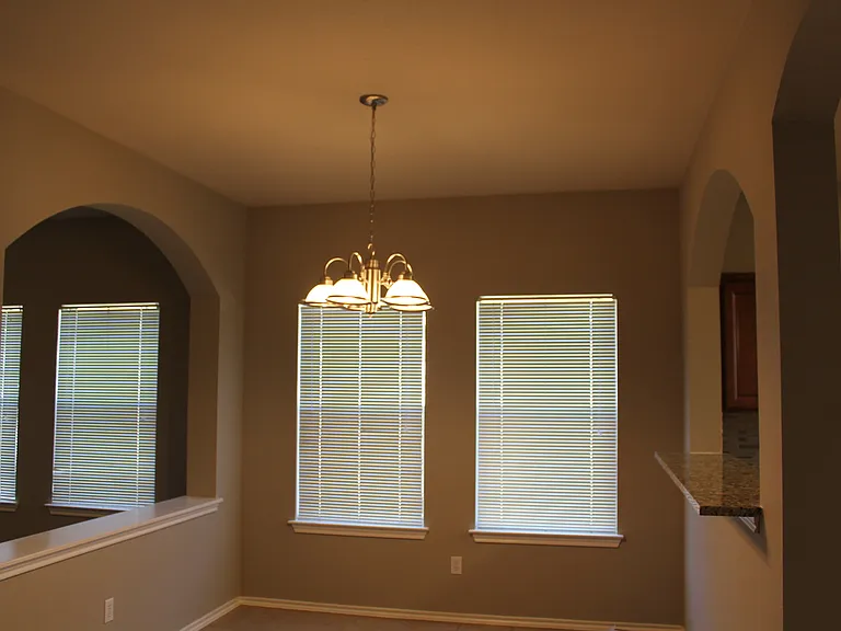 208 Firwood N — Photo 12