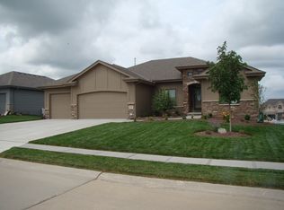 7520 Reed St, Papillion, NE 68046
