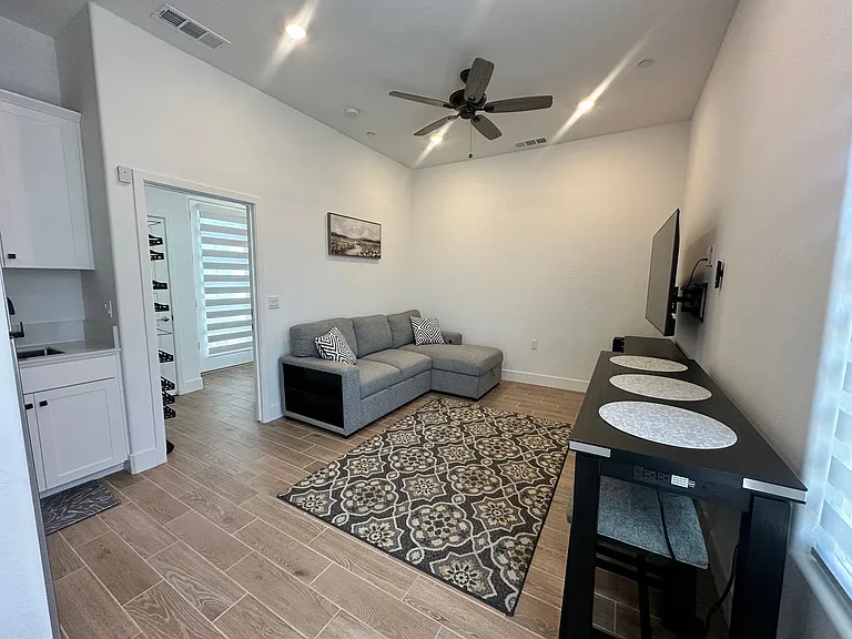 3803 N Santa Fe St — Photo 31