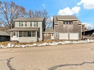 38 Robert St, Dartmouth, MA 02747