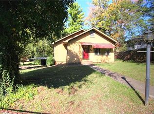 34 Oakley Rd, Asheville, NC 28803