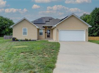 21500 Murlo Cir, Peculiar, MO 64078