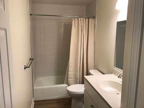 3rd image of 3323 Debra Dr